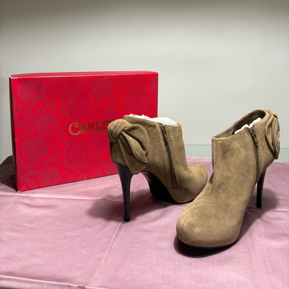 Carlos Santana Crown Taupe Stiletto Heels